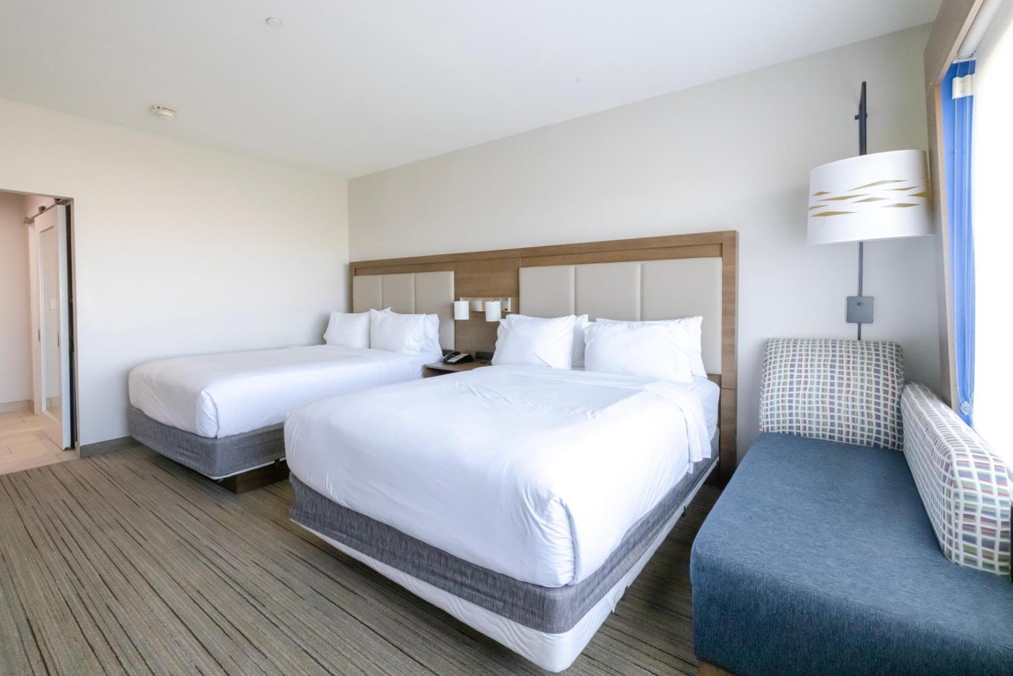 Holiday Inn Express & Suites Dallas Ne Arboretum Garland Exterior foto